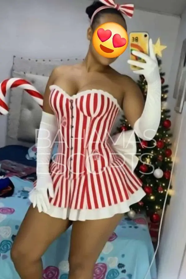 Premium Bahamas escort with natural beauty