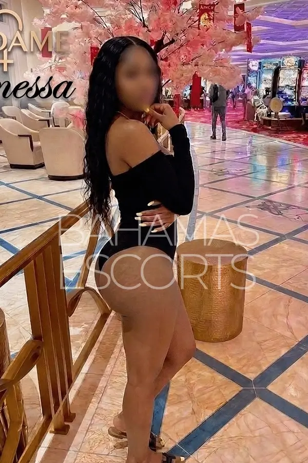 Bahamas escort experience for luxury vacations