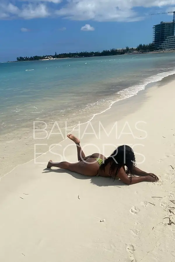 Bahamas escort professionals in luxury settings