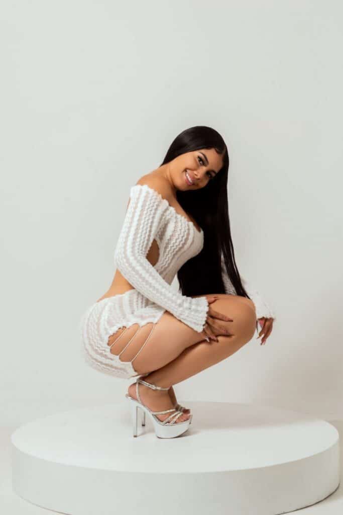 Marcelita chica sexy exótica y sensual para ti