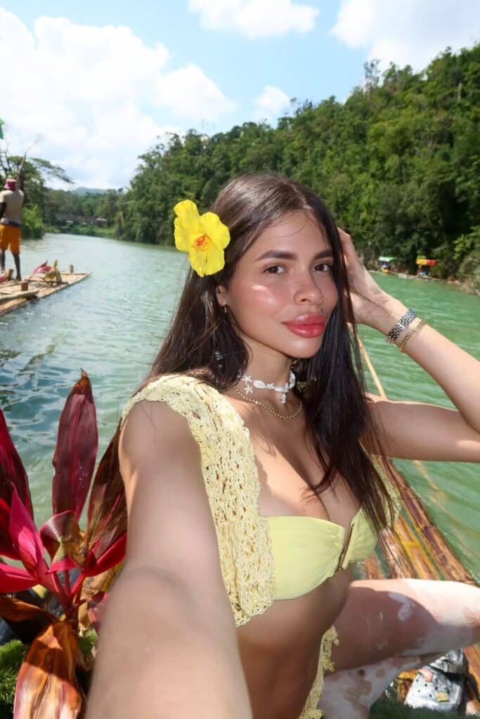 Chica dulce sexy y divertida