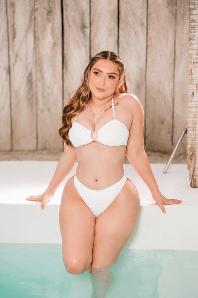 Baby, I'm available for incall outcal appointm